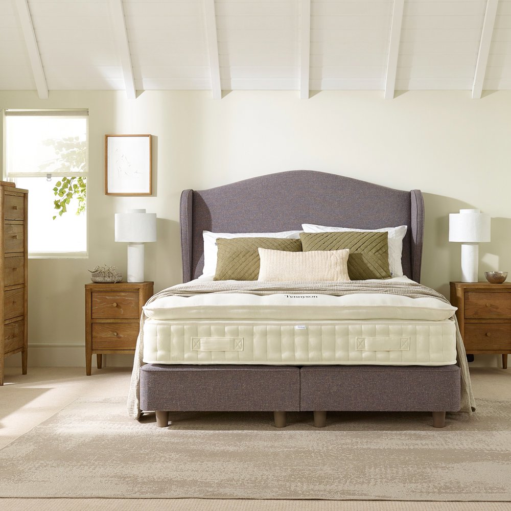 Harrison Spinks Classic Woodburn Headboard